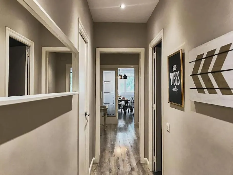 Magnificent 4 Bedroom Apartment In Eixample Barcelona 0*,